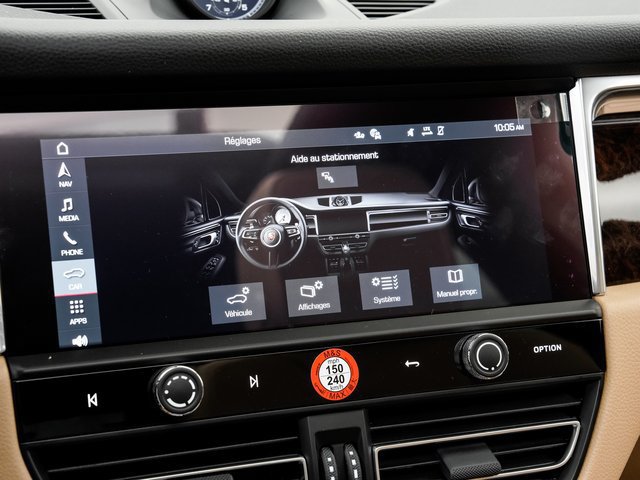 Certified 2026 Porsche Macan AWD/4WD image 19