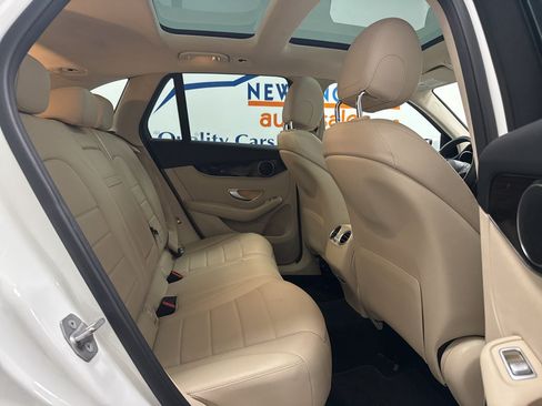 Used 2018 Mercedes-Benz GLC 300 4MATIC image 16