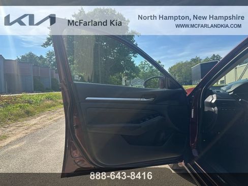 Used 2023 Nissan Altima 2.5 SL AWD/4WD image 11