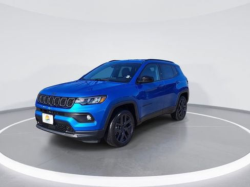 New 2026 Jeep Compass Latitude image 3