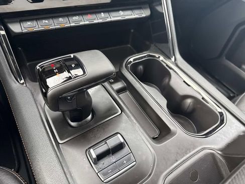 Used 2023 GMC Sierra 1500 AT4 w/ AT4 Premium Package image 32