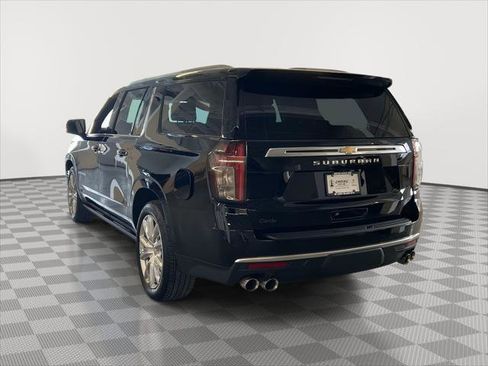 Used 2024 Chevrolet Suburban High Country image 7