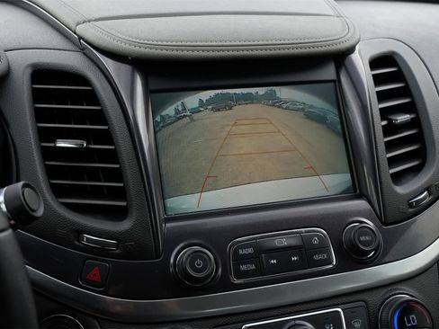 Used 2018 Chevrolet Impala LT image 14