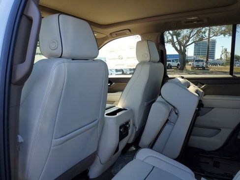 New 2026 GMC Yukon Denali w/ Sun & Power Step Package image 10