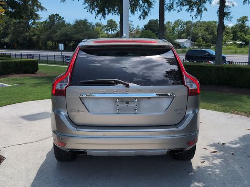 Used 2016 Volvo XC60 T6 AWD/4WD image 9