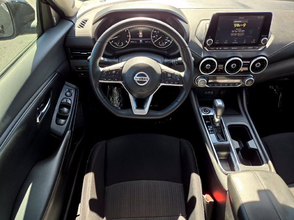 Certified 2020 Nissan Sentra SV FWD image 14