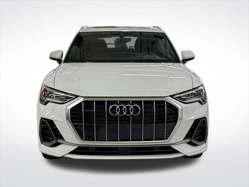Certified 2025 Audi Q3 2.0T Premium w/ Convenience Package image 8
