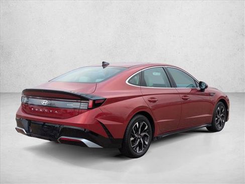 Used 2025 Hyundai Sonata SEL FWD image 5