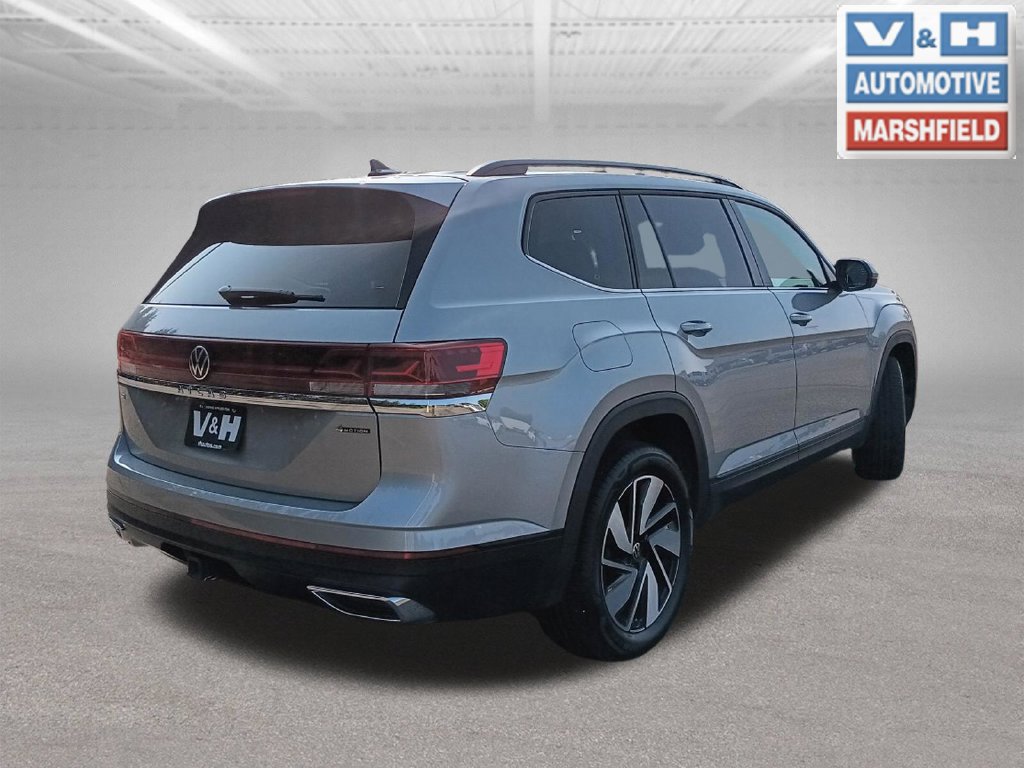 Used 2025 Volkswagen Atlas SE AWD/4WD image 4