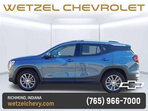 Used 2024 GMC Terrain SLT w/ Tech Package AWD/4WD image 6