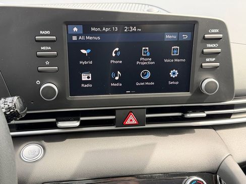 New 2026 Hyundai Elantra Hybrid FWD image 26