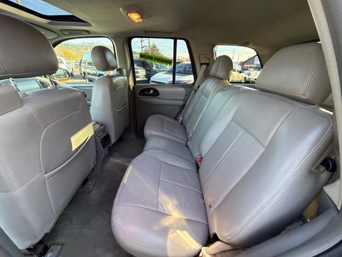 Used 2005 Chevrolet TrailBlazer LT image 19