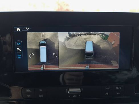 Used 2026 Mercedes-Benz Sprinter 2500 image 16
