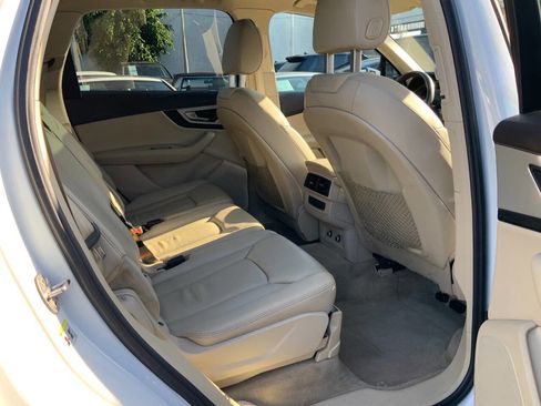 Used 2019 Audi Q7 2.0T Premium AWD/4WD image 17