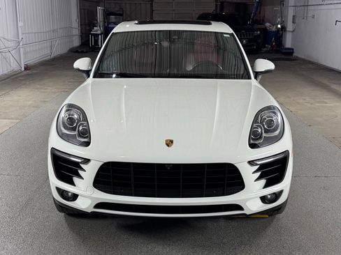 Used 2018 Porsche Macan AWD/4WD image 2