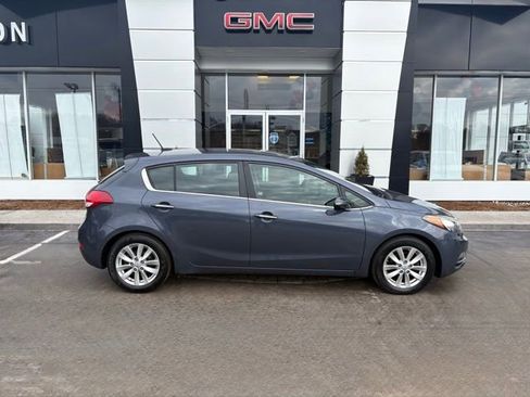 Used 2015 Kia Forte EX image 1