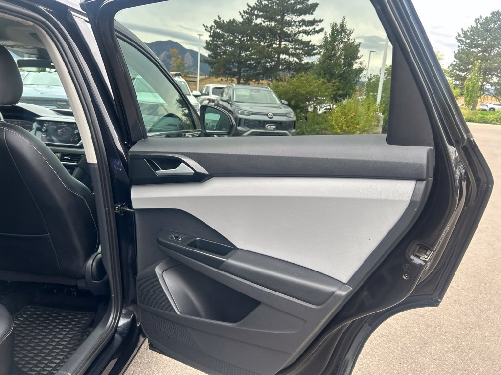 Used 2022 Volkswagen Taos SEL w/ Panoramic Sunroof Package AWD/4WD image 12