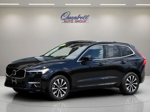 Certified 2023 Volvo XC60 B5 Core w/ Climate Package AWD/4WD image 8
