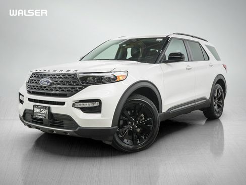 Used 2022 Ford Explorer XLT w/ Equipment Group 202A AWD/4WD image 1