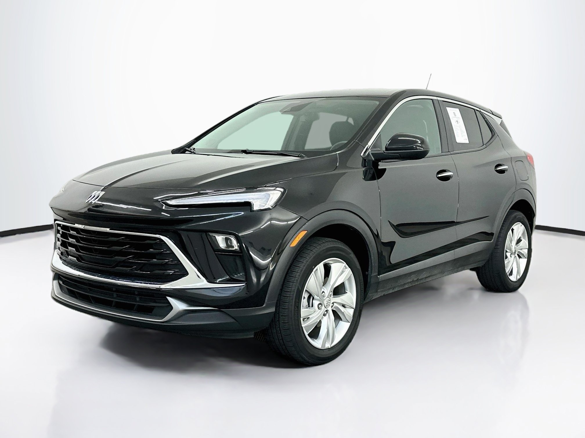 Used 2025 Buick Encore GX Preferred AWD/4WD image 3