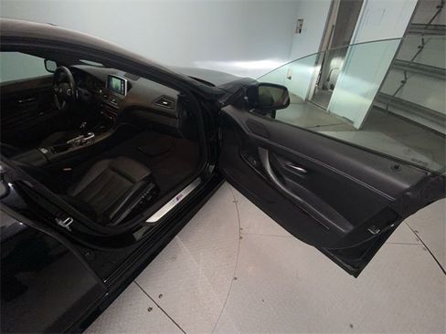 Used 2014 BMW 650i Gran Coupe xDrive image 25