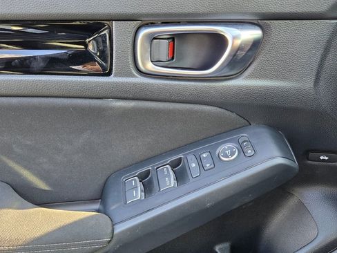 Certified 2025 Honda Civic Sport Touring image 30