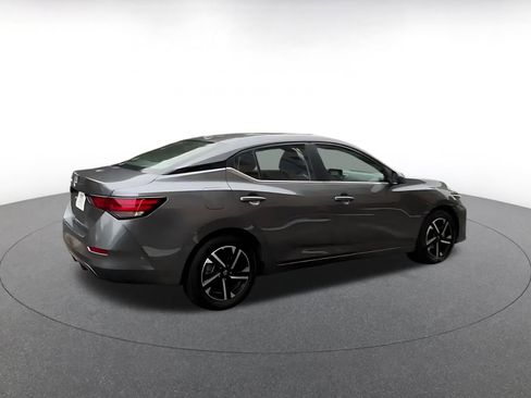 Used 2025 Nissan Sentra SV FWD image 14