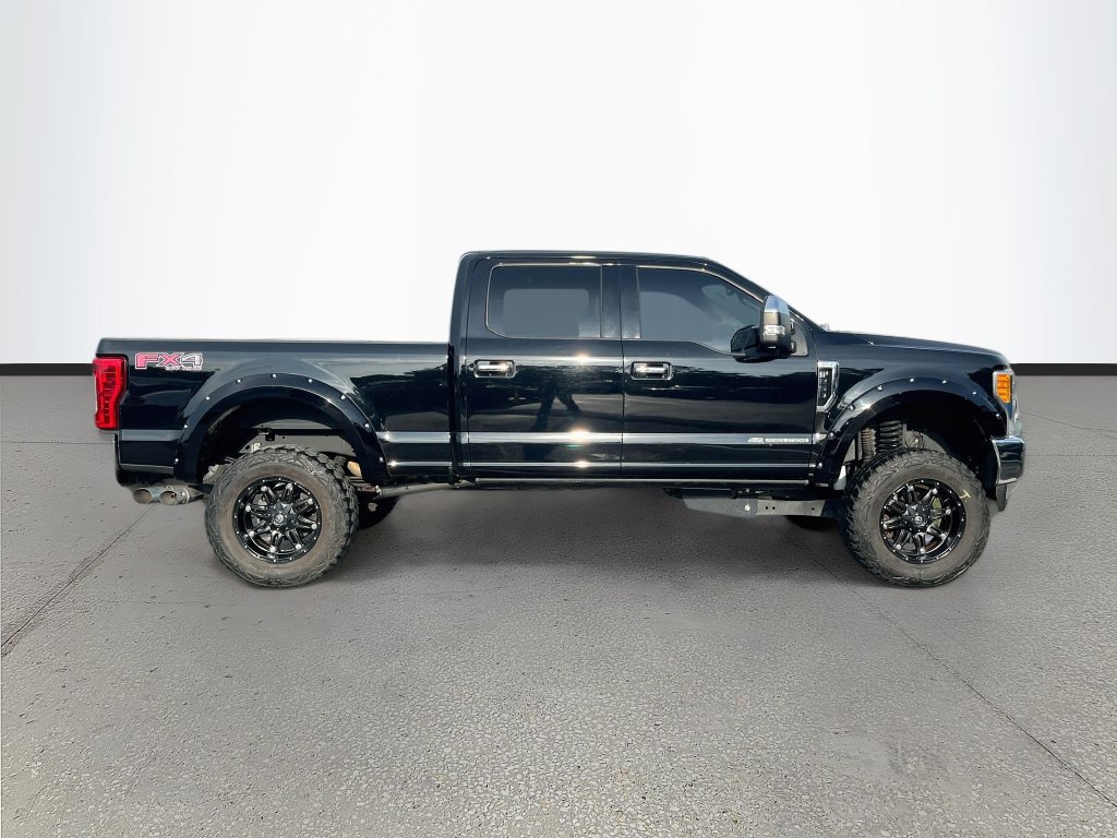 Used 2017 Ford F250 Lariat w/ Lariat Ultimate Package AWD/4WD image 8