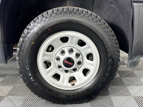 Used 2024 GMC Sierra 2500 Pro w/ Convenience Package image 29