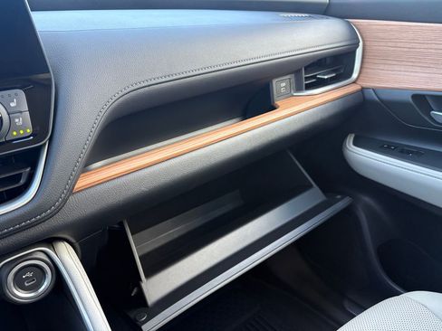 Used 2024 Toyota Grand Highlander Limited AWD/4WD image 34