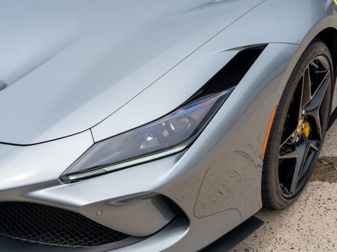 Used 2021 Ferrari F8 Tributo RWD image 26