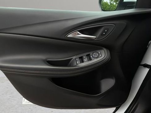 Used 2025 Buick Encore GX Preferred FWD image 17