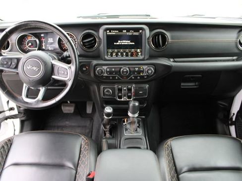 Used 2021 Jeep Wrangler Unlimited Sahara AWD/4WD image 15