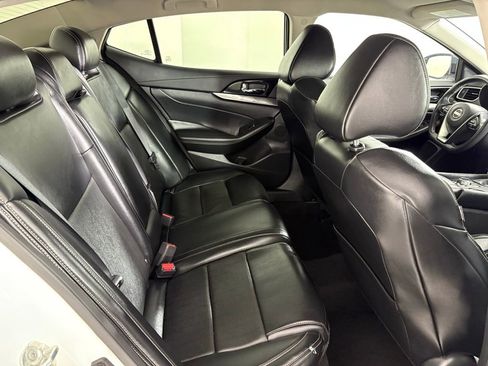 Used 2023 Nissan Maxima SV w/ Floor Mat Group image 42