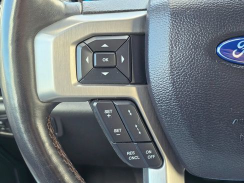 Used 2021 Ford F350 Platinum w/ Tremor Off-Road Package AWD/4WD image 29