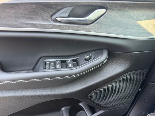 New 2026 Jeep Grand Cherokee Altitude AWD/4WD image 16