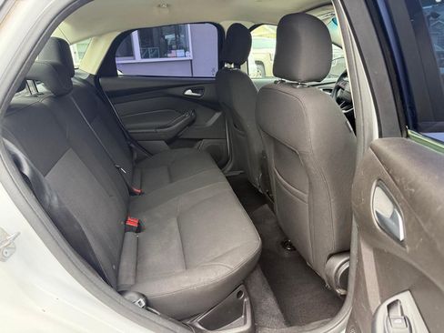 Used 2016 Ford Focus SE FWD image 15
