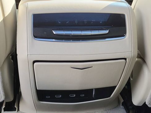 Certified 2023 Cadillac Escalade ESV Premium Luxury Platinum image 21