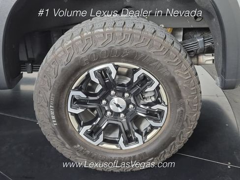 Used 2024 Chevrolet Silverado 1500 ZR2 w/ Technology Package AWD/4WD image 11