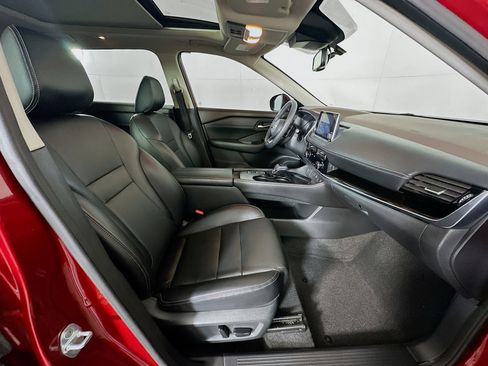 Used 2022 Nissan Rogue SL image 33