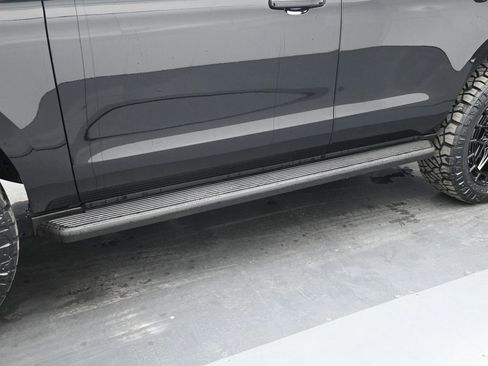 New 2025 Ford Expedition Active image 36