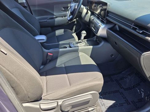 Used 2025 Hyundai Kona SEL image 17