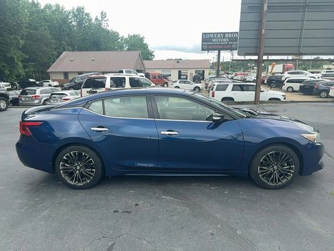 Used 2017 Nissan Maxima Platinum w/ Medallion Package image 4
