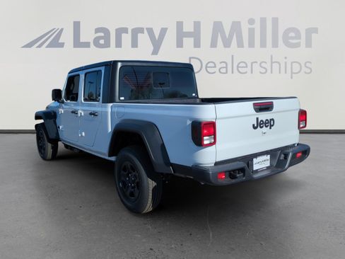 New 2026 Jeep Gladiator Sport image 3