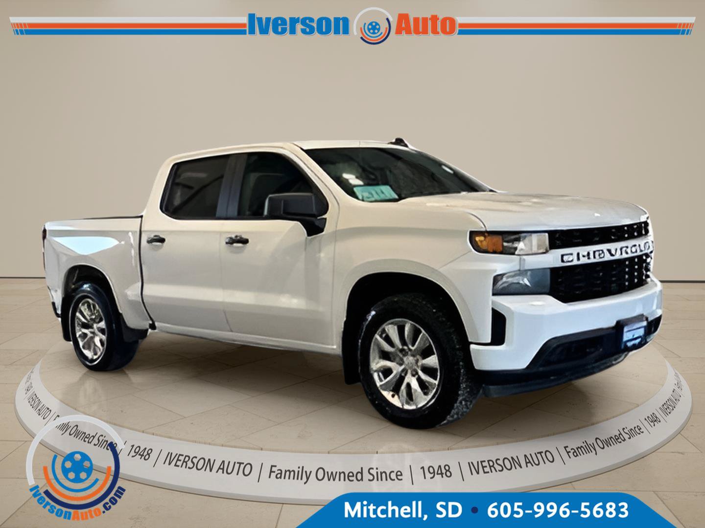 Used 2021 Chevrolet Silverado 1500 Custom AWD/4WD image 2