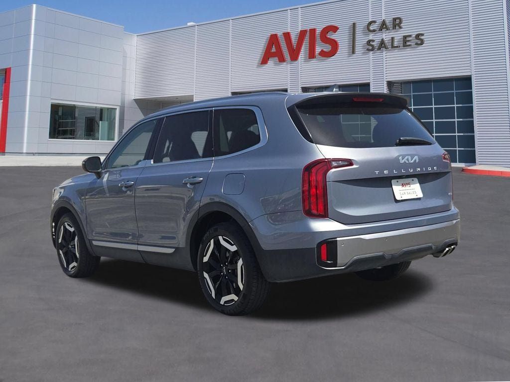 Used 2025 Kia Telluride S AWD/4WD image 9