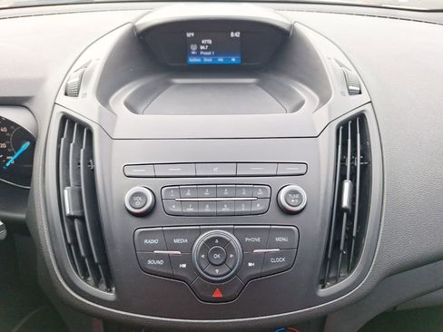 Used 2019 Ford Escape S image 9