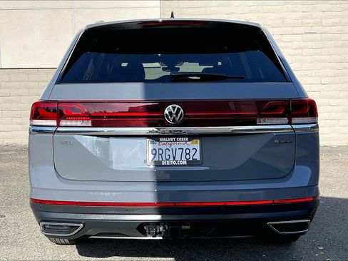 Certified 2025 Volkswagen Atlas SEL image 3