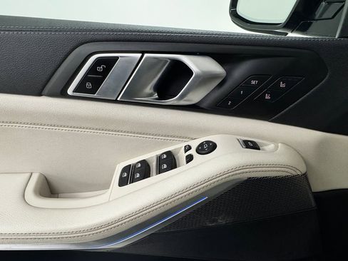 Used 2022 BMW X5 xDrive45e w/ M Sport Package image 27