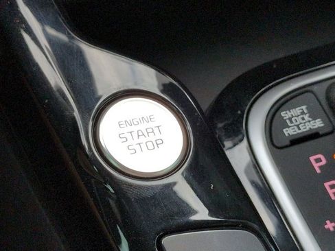 Used 2022 Kia Soul S FWD image 28